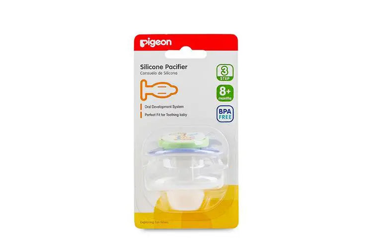 Pigeon silicone pacifier 3 step giraffe plus 8 month